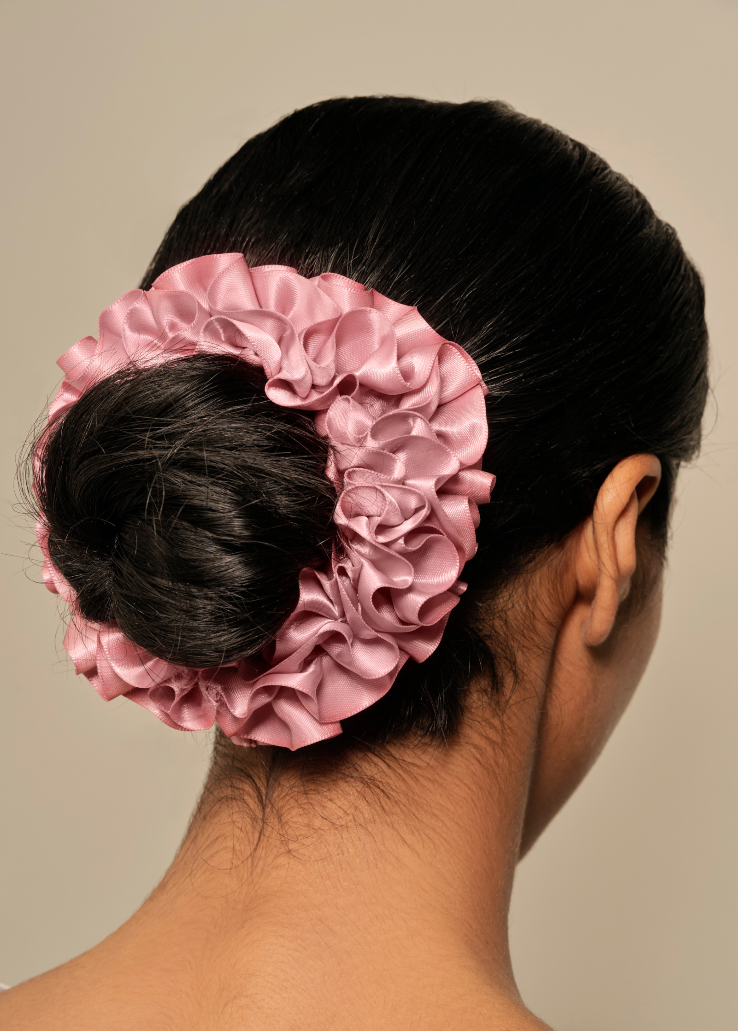 Ruffle Scrunchie – Junglo